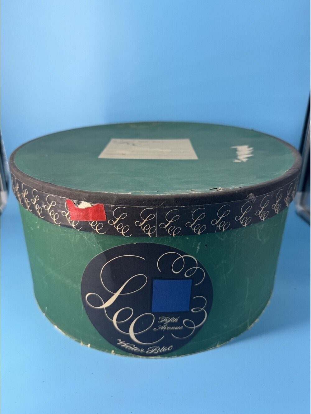 Vintage Lee Fifth Avenue Water-Bloc Green Hat Box w Form Insert 1940s 1950s